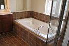 jqgallery/contractors/images/bathroom/bathroom002.jpg